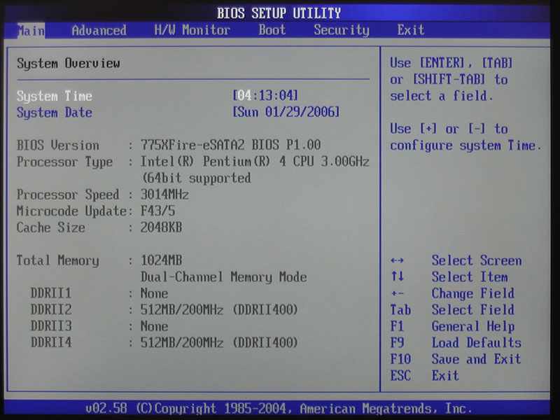 Главное окно BIOS Setup Utility с информацией о аппаратном обеспечении компьютера и возможностью выставить дату и время 
